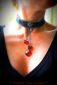 collier zip gris dentelle noire coeur St Valentin cristal2